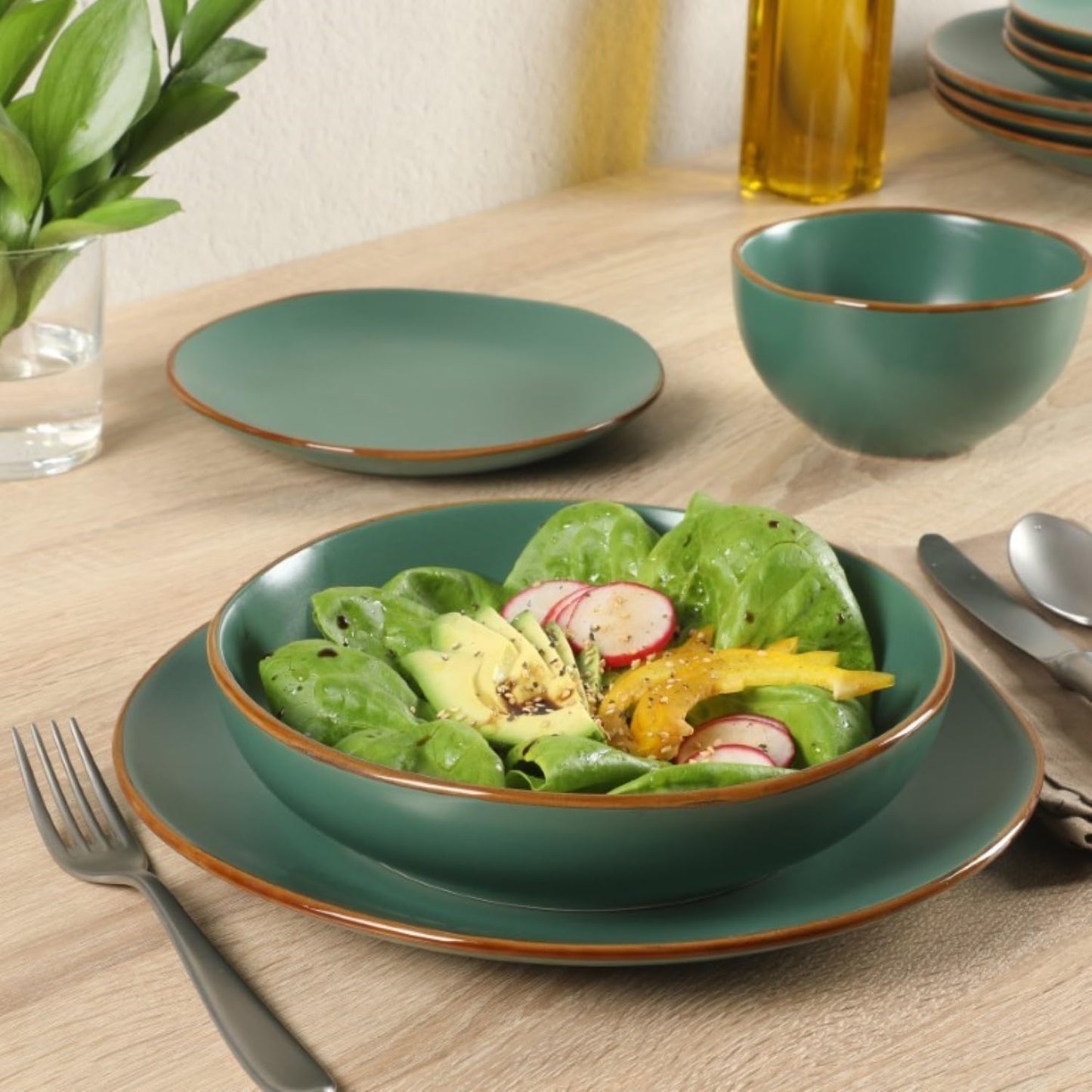Home Hazeltine 16 Piece Plates and Bowls Dishes Stoneware Ceramic Dinnerware Set - Green