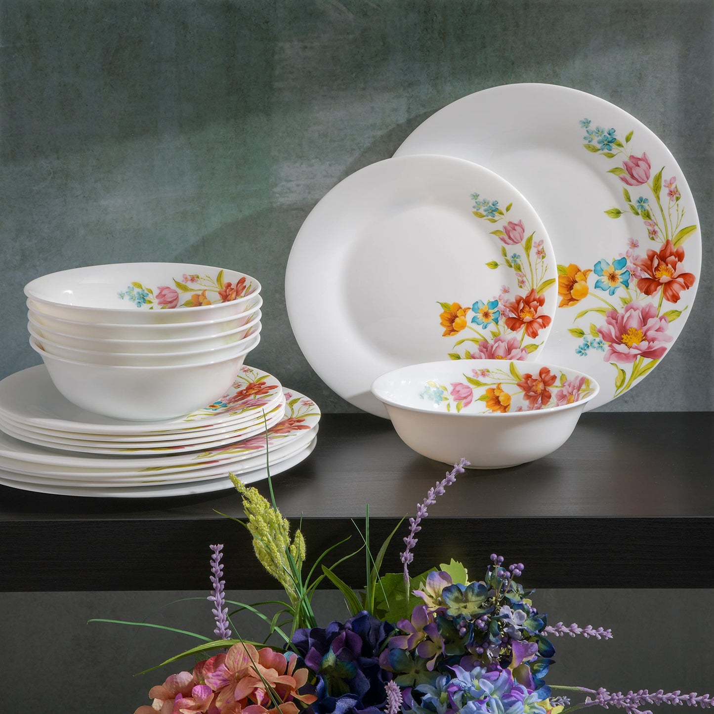 Ultra Break and Chip Resistant Dinnerware Set (18pcs), Red Floral