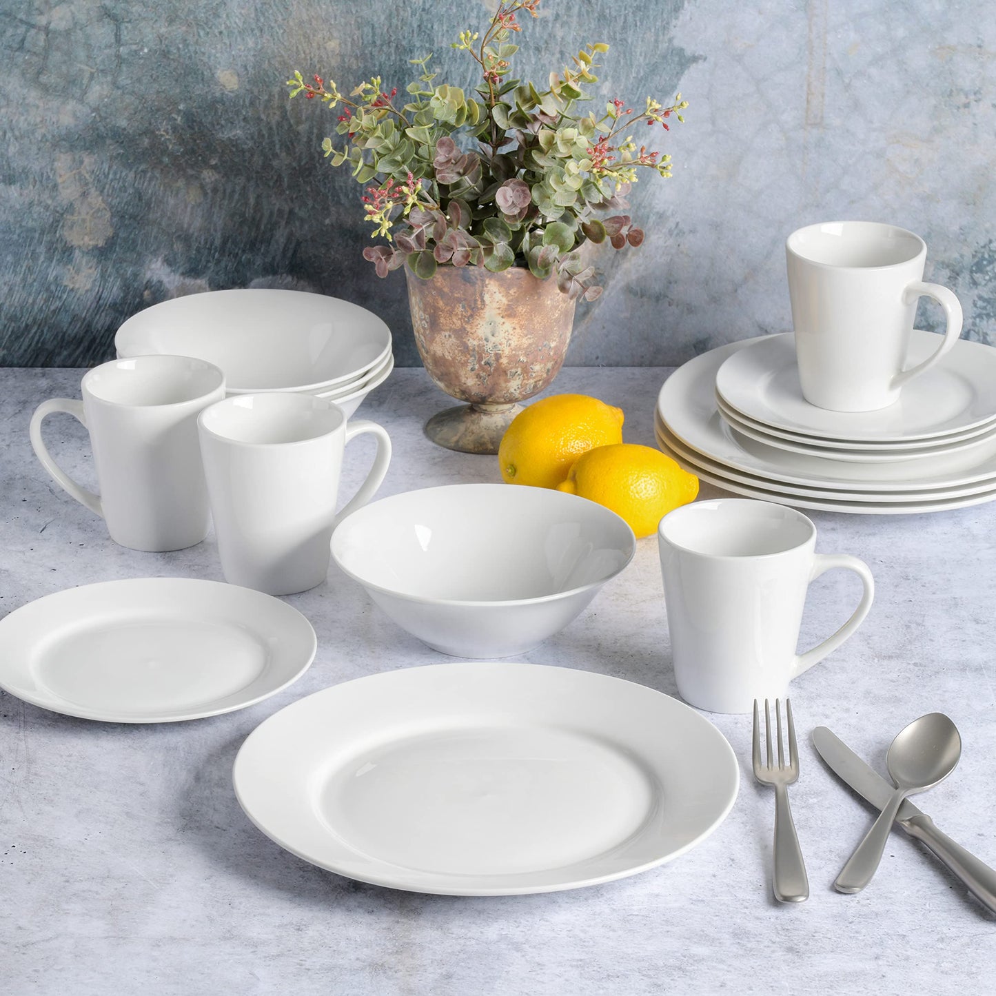 Amelia Court Porcelain Chip Resistant Dinnerware Set, Service for 4 (16pcs)